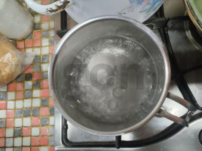 Salotos su virta jautienos liežuviu „Protas atimtas“ Žingsnis 1