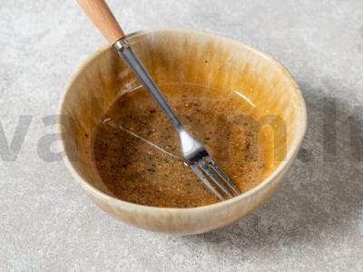 Šviežių kopūstų ir morkų salotos Žingsnis 7