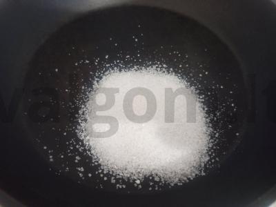 Avižiniai batonėliai su graikiniais riešutais, sėklomis ir razinomis Žingsnis 3