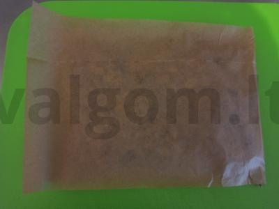 Avižiniai batonėliai su graikiniais riešutais, sėklomis ir razinomis Žingsnis 7