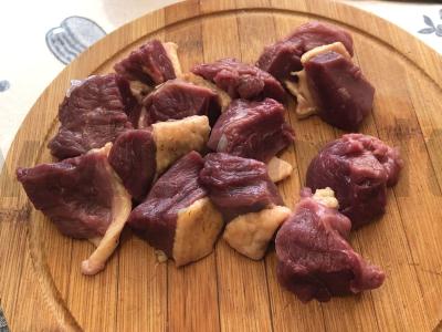 Antis, troškinta su lęšiais Žingsnis 1