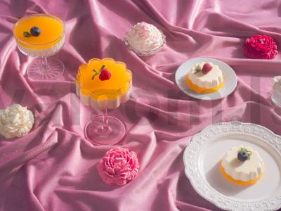 Citrininė panna cotta su apelsinų želė pagrindine nuotrauka