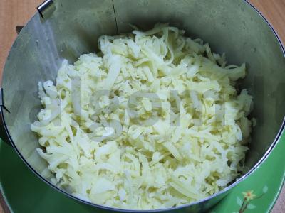 Salotas „Mimoza“ su karštai rūkyta upėtakiu Žingsnis 2