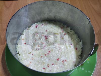 Salotas „Mimoza“ su karštai rūkyta upėtakiu Žingsnis 3