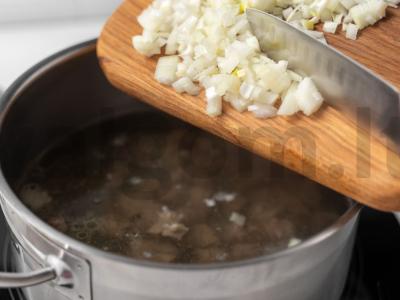 Žaliosios šaltibarščiai su rūgštynėmis Žingsnis 4