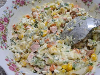 Salotas „Vasaros aromatai“ pagrindine nuotrauka