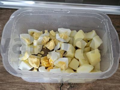 Salotos su kukurūzais ir agurkais Žingsnis 1