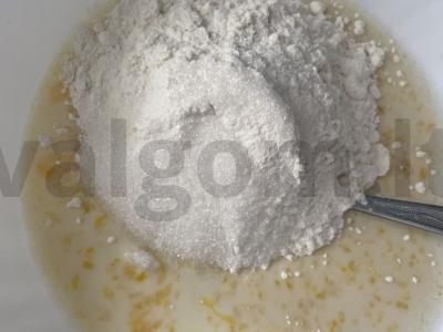 Plokšti blynai su virintu saldžiuoju pienu Žingsnis 3