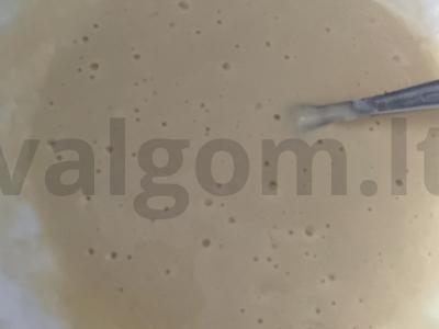 Plokšti blynai su virintu saldžiuoju pienu Žingsnis 5