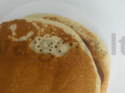 Plokšti blynai su virintu saldžiuoju pienu Žingsnis 9