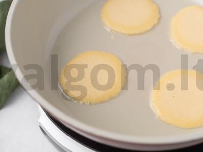 Nesaldžios blynai su majonezu Žingsnis 5