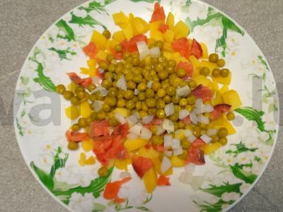 Salotos su rūkytomis lašišomis ir bulvėmis Žingsnis 4