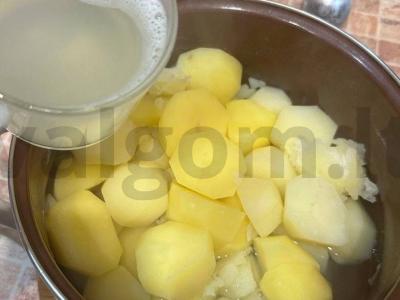 Bulvių košė su troškiniu Žingsnis 4