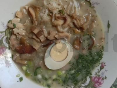 Galių grybų sriuba pagrindine nuotrauka