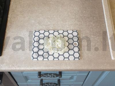 Karšti sumuštiniai su menkės faršu ir svogūnais Žingsnis 1