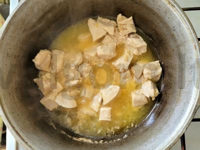 Jazminų ryžių plovas su vištiena katile Žingsnis 2