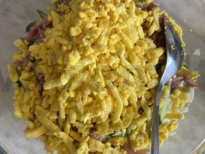 Salotas „Kopūstų salčichonas“ Žingsnis 4