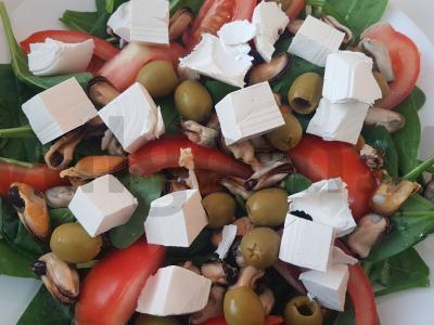 Dieviškas salotas su špinatais, midijomis ir alyvuogėmis Žingsnis 5