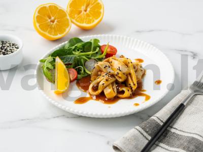 Kalmarai terijaki padaže pagrindine nuotrauka