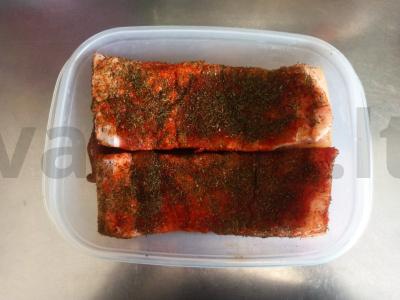 Salo su paprika ir džiovintu krapu Žingsnis 6