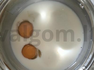 Kvapnus abrikosų keksas Žingsnis 2