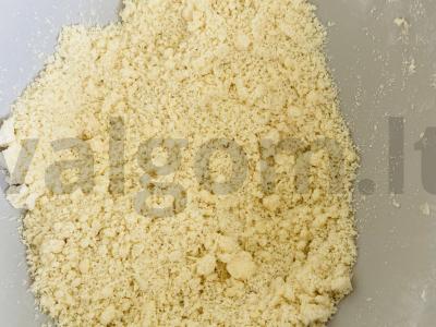 Kiaušinis su vištienos krūtinėlėmis, sūriu ir brokoliais Žingsnis 1