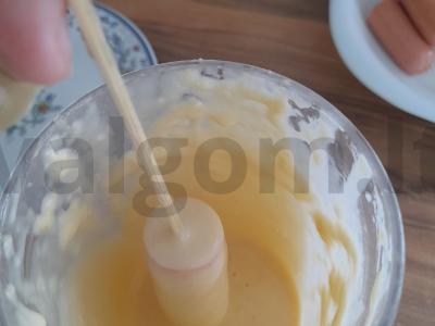 Dešrelės tešloje ant pagaliukų Žingsnis 5