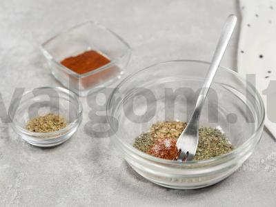 Lydeka, kepta su paprika ir čiobreliais Žingsnis 1