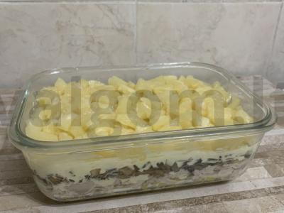 Sluoksniuota salota su ananasais Žingsnis 2