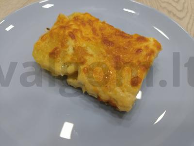 Kiauliena kapitoniškai su bulvėmis ir sūriu pagrindine nuotrauka