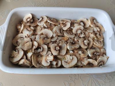 Kiauliena su daržovėmis po sūrio pluta Žingsnis 11