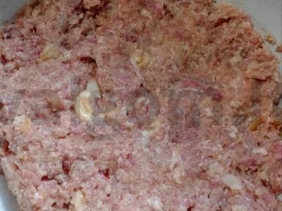 Kiaulienos faršo kotletai džiūvėsėliuose Žingsnis 2