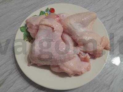 Vištienos sparneliai, kepti lėtoje viryklėje Žingsnis 2