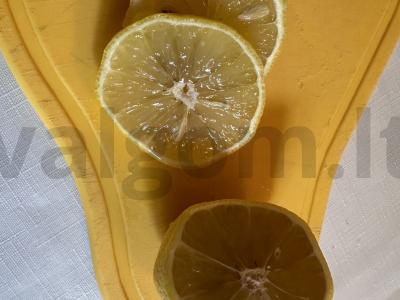 Vaisių kompotas su mėtomis ir citrina Žingsnis 2