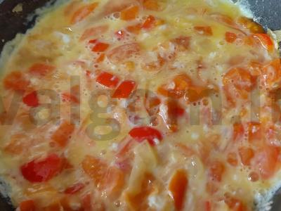 Šakšuka su sūriu ir baziliku Žingsnis 3