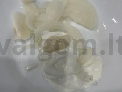 Svogūnų padažas „Medela“ Žingsnis 3