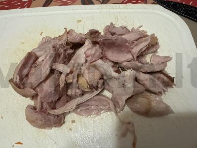 Raudonos lęšiai su rūkytomis vištienos Žingsnis 4