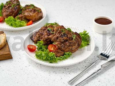 Kalakutienos blauzdelių kepsniai pagrindine nuotrauka