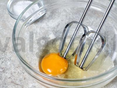 Kokosų miltų vafliai Žingsnis 1