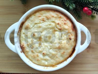 Varškės apkepas su sūdyta karamele pagrindine nuotrauka