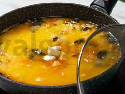 Plovas su džiovintais abrikosais Žingsnis 8