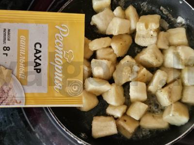 Keptas varškės sūris su karamelizuotais bananais Žingsnis 2