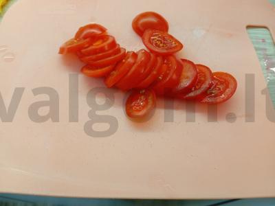 Spagečiai su pomidorų padažu vakarienei Žingsnis 2