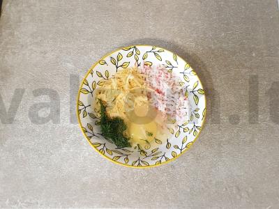 Karšti sumuštiniai su krabų lazdelėmis Žingsnis 4