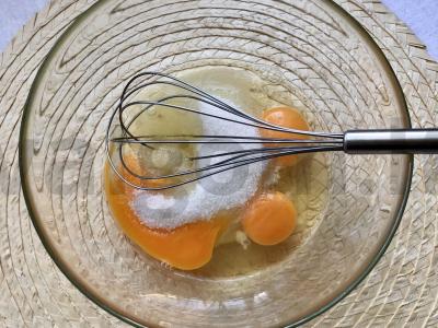 Be glitimo citrininis pyragas Žingsnis 1