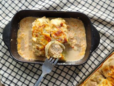 Kepti kopūstai su švelniu padažu pagrindine nuotrauka