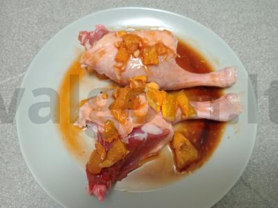 Anties šlaunelės apelsinų marinate, keptos su obuoliais Žingsnis 2