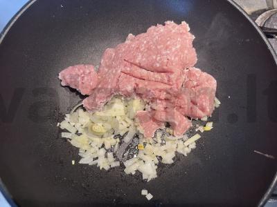 Kepsnys su faršu po sūrio plutele vakarienei Žingsnis 2