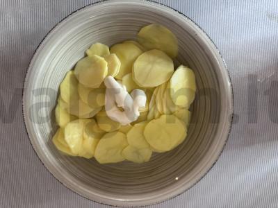 Kepsnys su faršu po sūrio plutele vakarienei Žingsnis 3