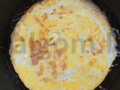 Salotas „Mįslė“ su kiaušinių blyneliu Žingsnis 4